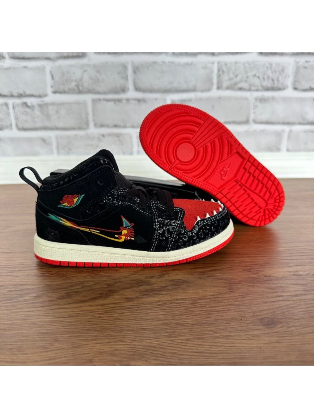 ⭐Rare Nike Jordan 1 Mid SE Siempre Familia 9C Toddler Shoes Black Red DN5120-001